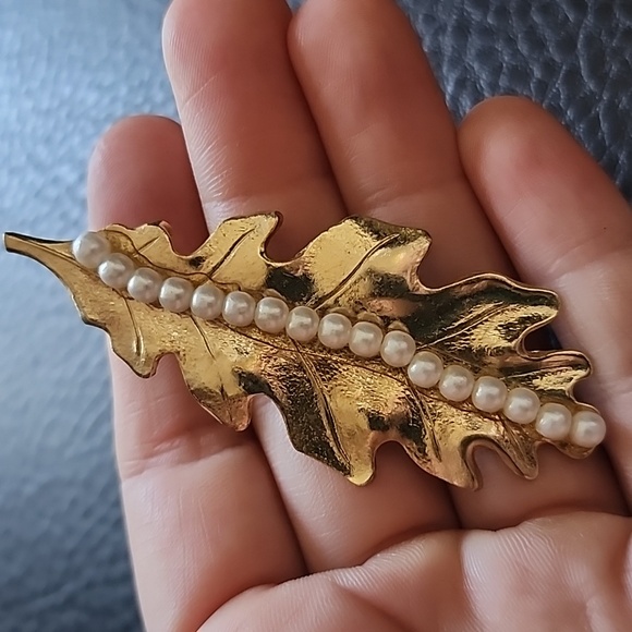 VTG Lady Ellen hair clip - Picture 4 of 7